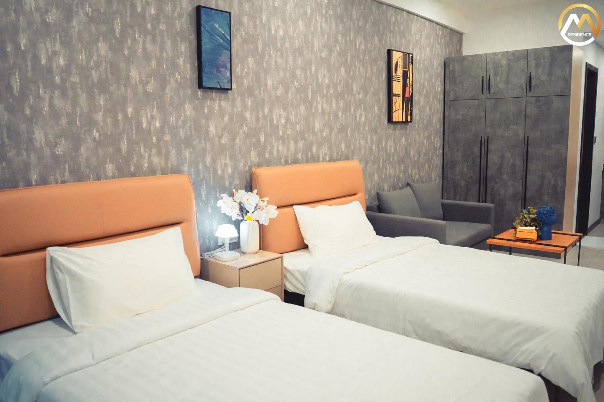 Hotel Serviced Apartments Top One Infinity Pool With View Of 360 Degree Phnom Penh Exterior photo