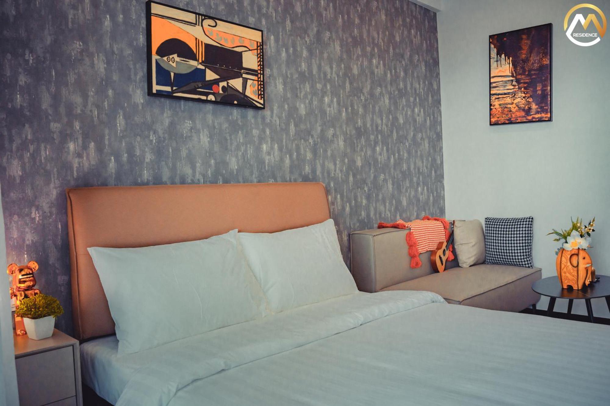 Hotel Serviced Apartments Top One Infinity Pool With View Of 360 Degree Phnom Penh Exterior photo
